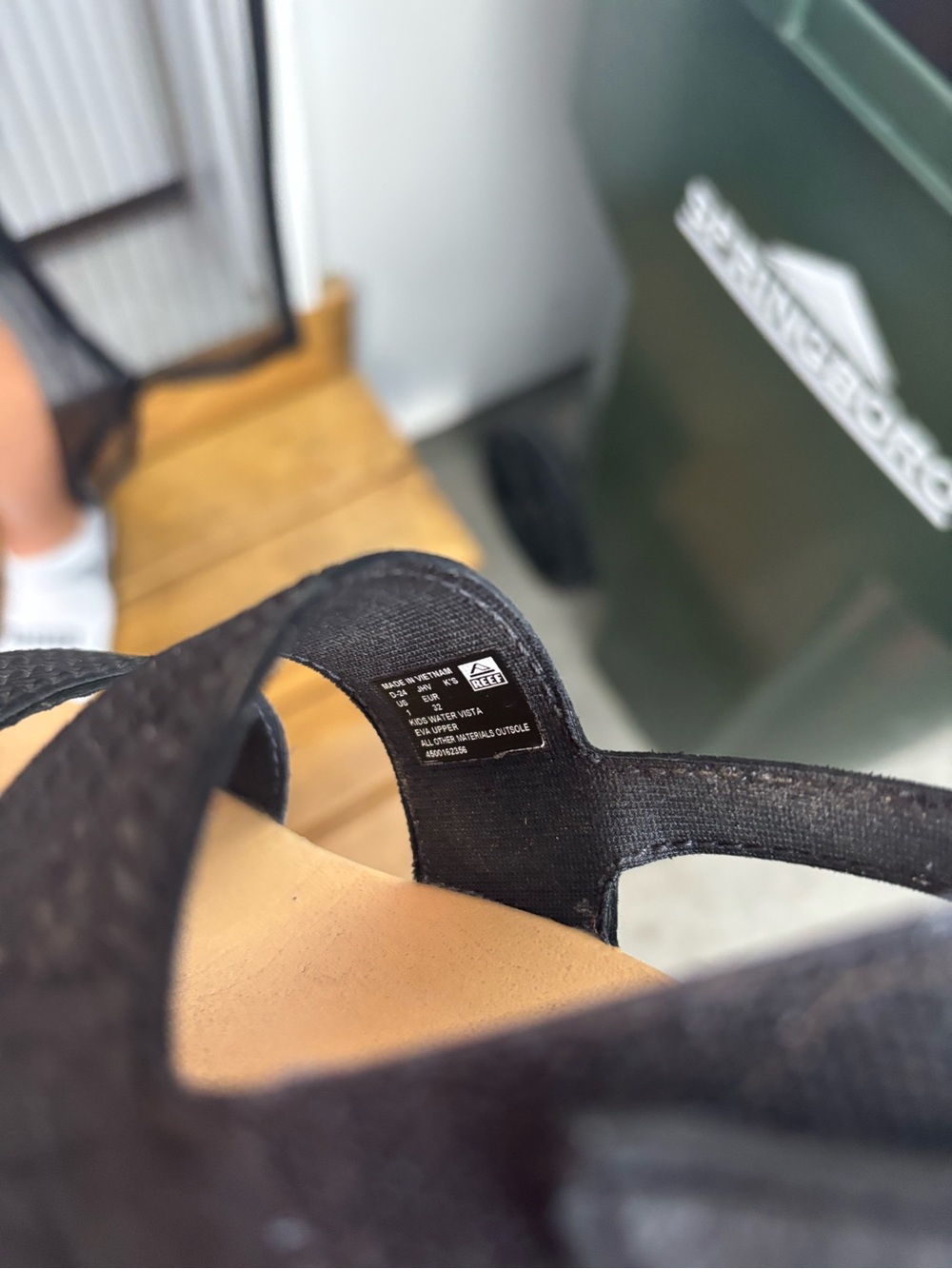 Girls REEF sandals